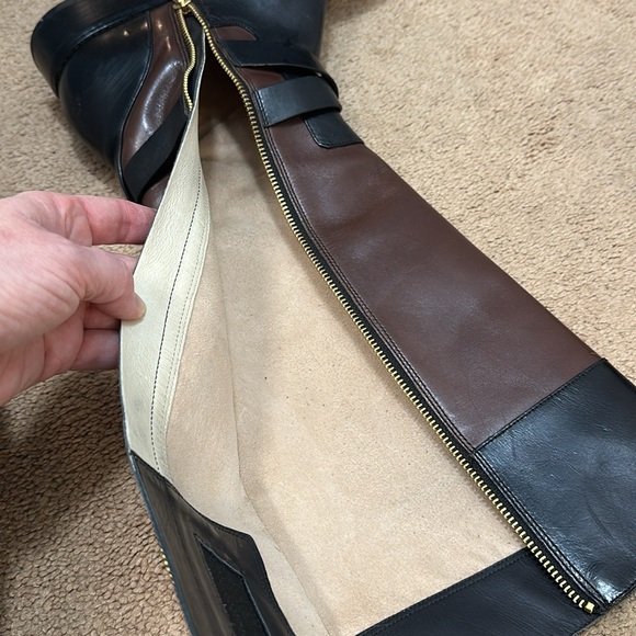 Michael Kors Leather Boots (Size 8.5) - Picture 5 of 9